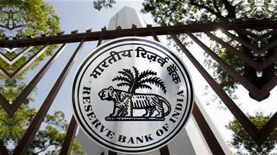 RBI-directs-nBFCs-to-adhere-to-rs-20,000-cash-payout-limit-for-loans