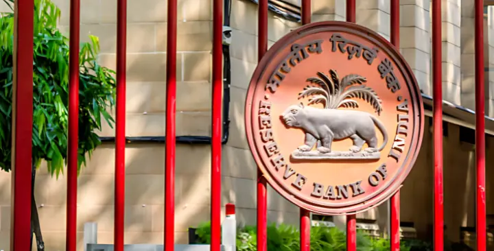 RBI-weighs-gradual-rollout-of-infrastructure-financing-norms-after-lender-feedback